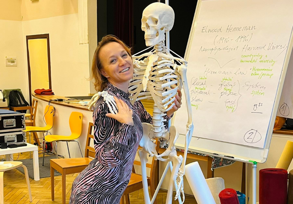 Bolest a omezení ramene, Feldenkrais metoda, Eliška Králová